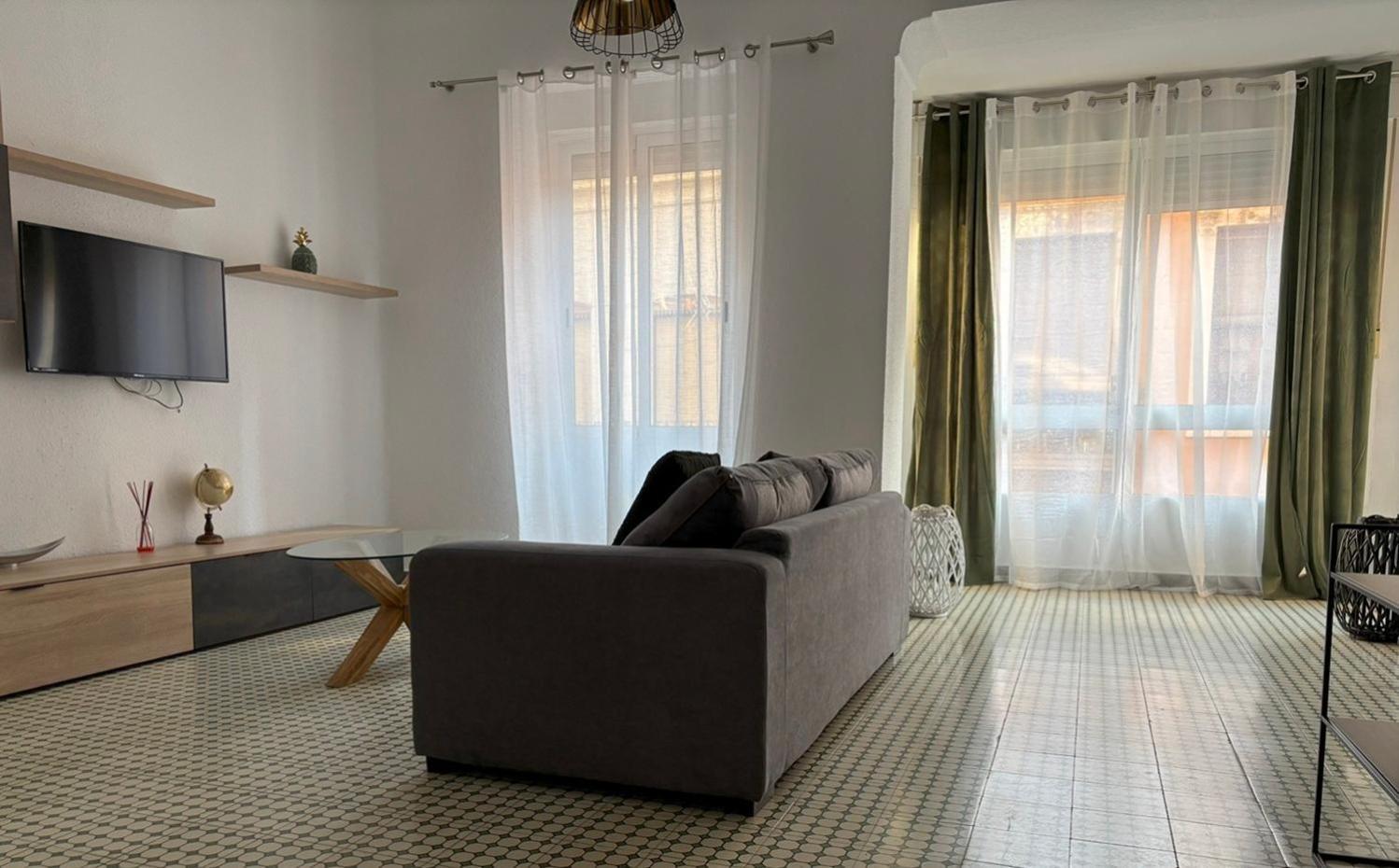 Beautiful Appartment In The Heart Of Alicante Eksteriør billede