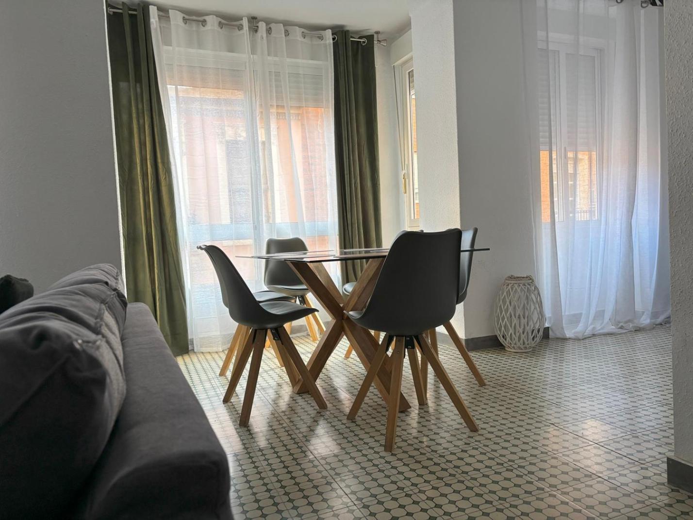 Beautiful Appartment In The Heart Of Alicante Eksteriør billede